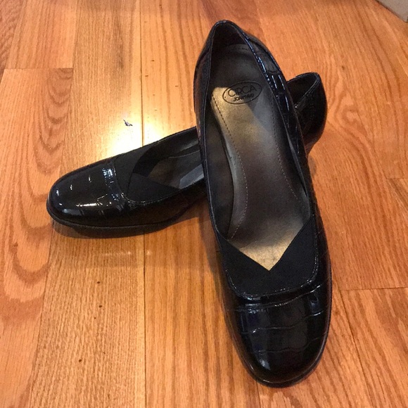 Circa/ Joan& David Shoe - Picture 3 of 3